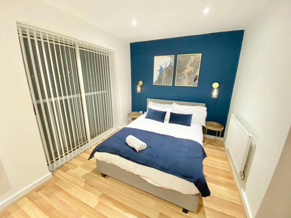 Large 5-Bed City Centre Townhouse With Secure Parking Manchester Exterior photo