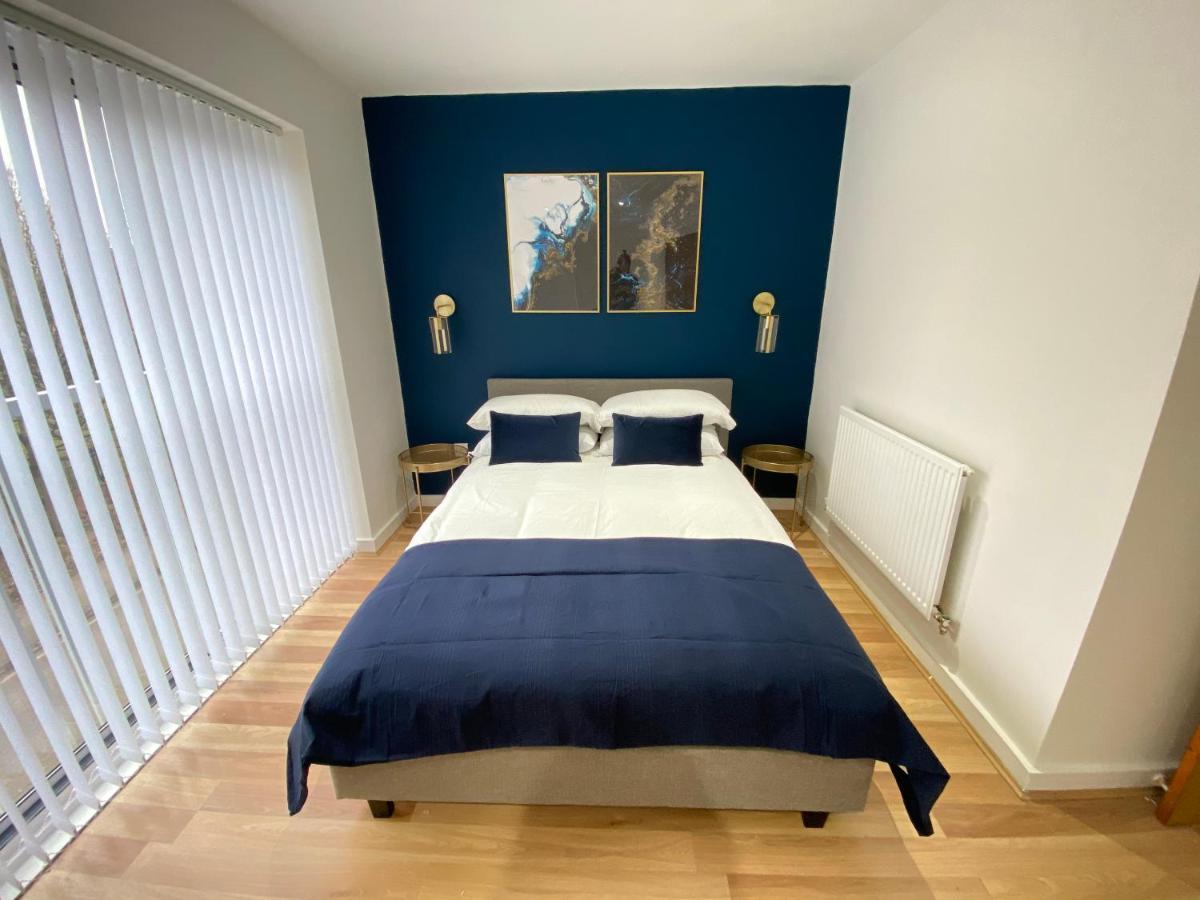Large 5-Bed City Centre Townhouse With Secure Parking Manchester Exterior photo
